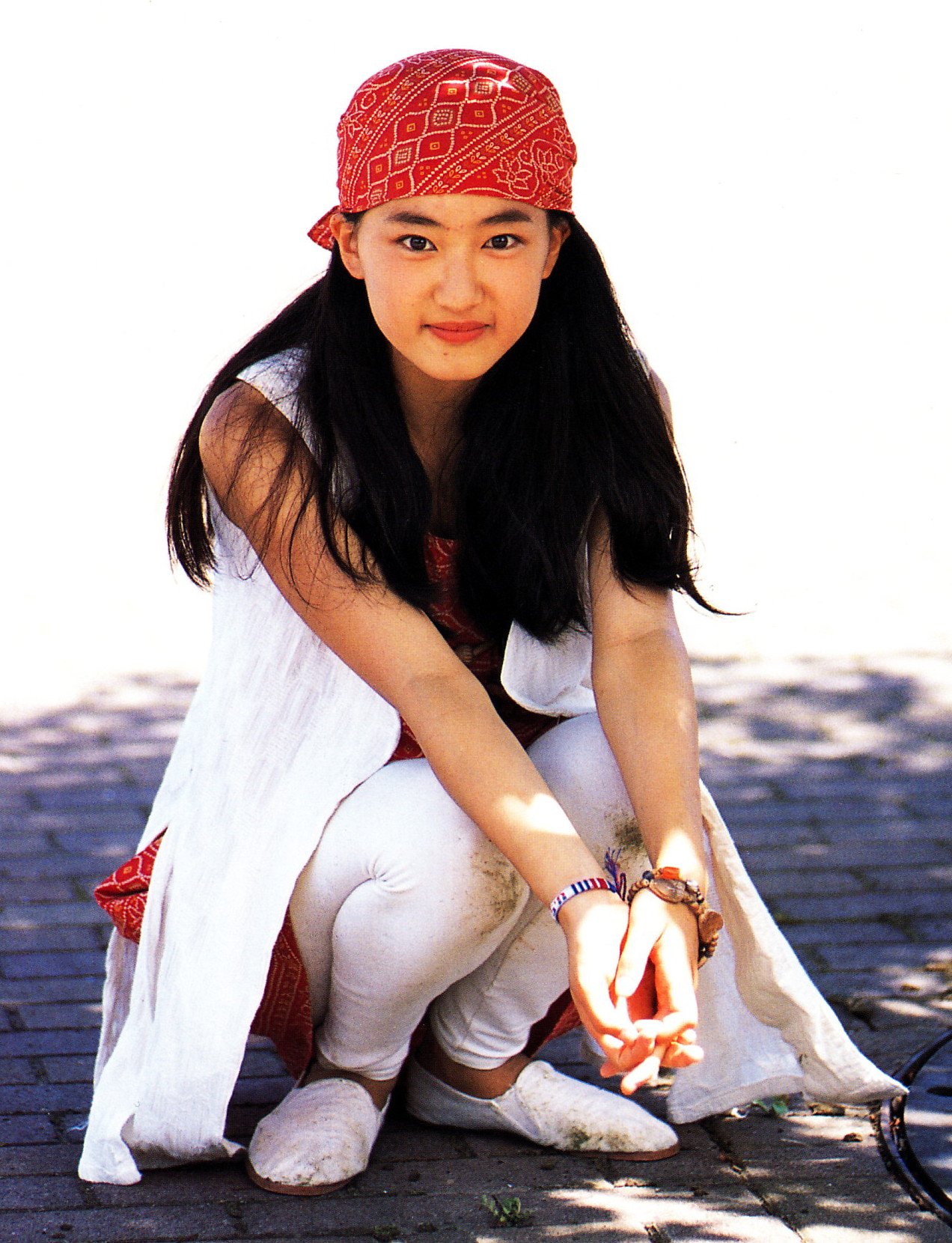 ニンジャホワイト鶴姫 広瀬仁美の直筆サイン色紙 忍者戦隊