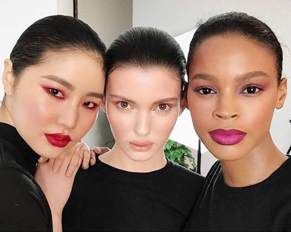 Pic by <a href="/hungvanngo/">Hung Vanngo</a> of yesterday's <a href="/marcjacobs/">Marc Jacobs</a> ​beauty dinner at the <a href="/acehotel/">Ace Hotel</a> | Hair by <a href="/SvenBayerbach/">Sven Bayerbach</a> - bit.ly/2gahPNV #MarcJacobs