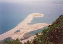 L'effige della Madonna sui laghetti di Marinello o mare secco che si ammira dal  Santuario di Tindari (Me) 
 #giornatadelpaesaggio