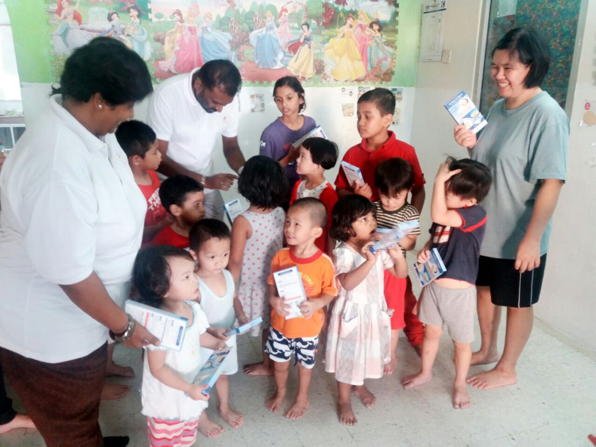 PPPSetiawangsa's tweet photo. #myPPP #P2baM #challenge365myPPP #Day73 Sumbangan Cool Gel di SunShine Day Care @m_kayveas @simonsuresh1 @anthony720107 @barisanasional https://t.co/LGedIhGjMX