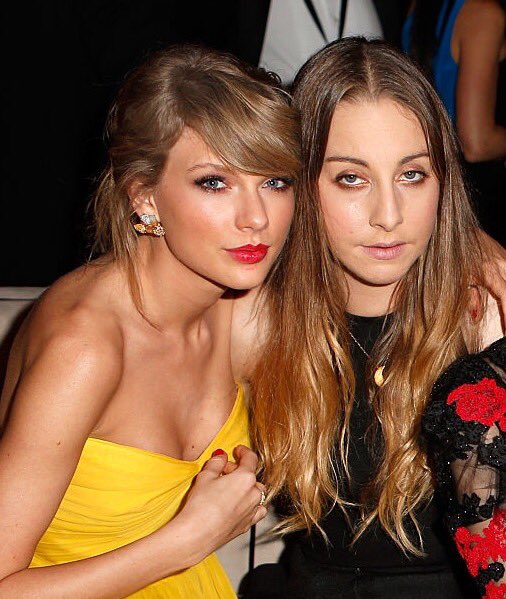 Today is the day so..Happy birthday to Este Haim! Hope that Taylor will be at her party!   