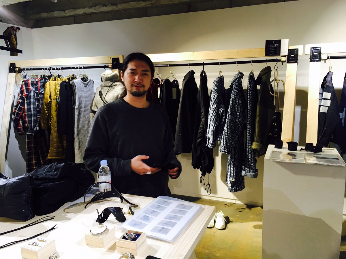 hii_deka_hii's tweet photo. HAPPNING展示会へお邪魔しました◎
洋服がどれも可愛くて試着しまくりました!
伏見さんがいらっしゃらなかったのは残念💦
#happning #展示会 https://t.co/fWsPmNKwNF