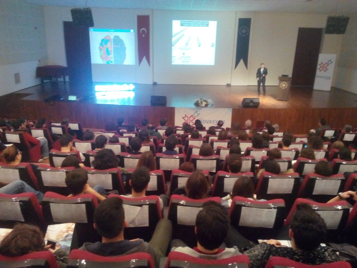 Createch+ açılış konuşmalarının ardından Samsung Ülke Direktörü <a href="/ErdemErkul/">Dr. R.Erdem ERKUL</a> un sunumuyla sürüyor.