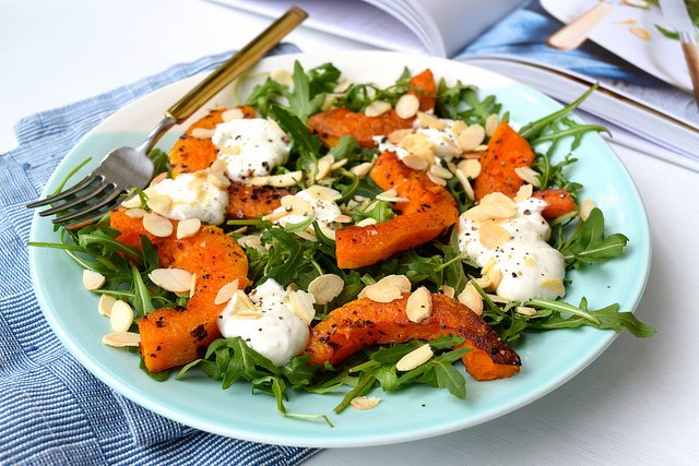 makingmewonder's tweet photo. New Blog Post: Warm Roasted Butternut Squash &amp; Rocket Salad with Whipped Feta from The FODMAP Friendly Kitchen https://t.co/NBzcmGmJdB https://t.co/b20Iv6cusg