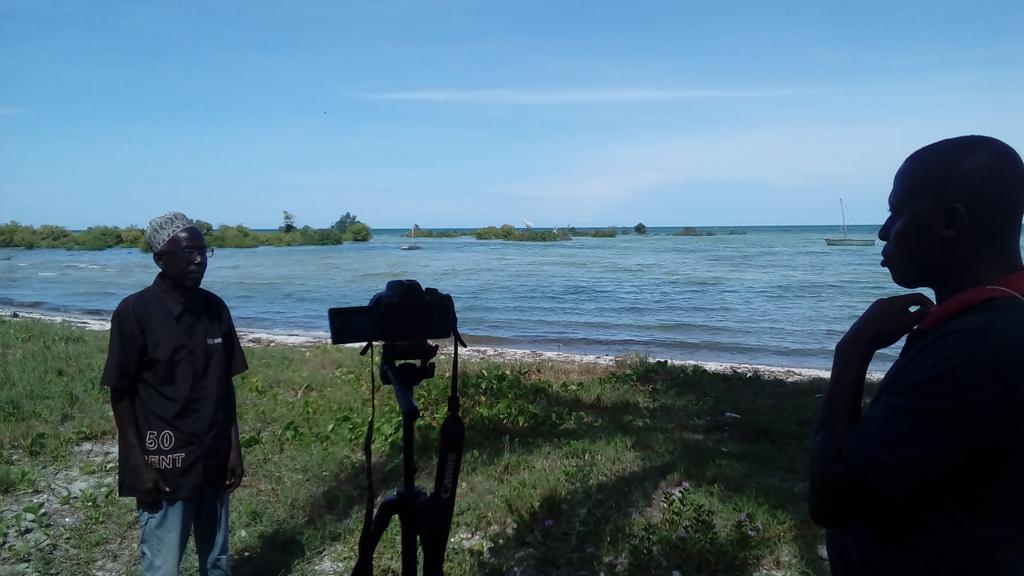 JeremyHuet1's tweet photo. Positive videos engage communities into conservation @OurSeaOurLife @anamariguesa @Darwin_Defra @ZSLMarine @HeatherKoldewey @fndtn_Ensemble https://t.co/nqeyt7KAJw