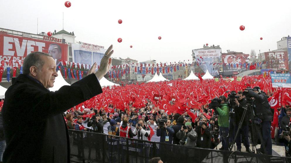 BILD's tweet photo. In einem Dutzend deutscher Städte: Türkei kündigt 15 Wahlkampfauftritte an.  https://t.co/BxqsAvdgtf https://t.co/wmpuRGLx2N