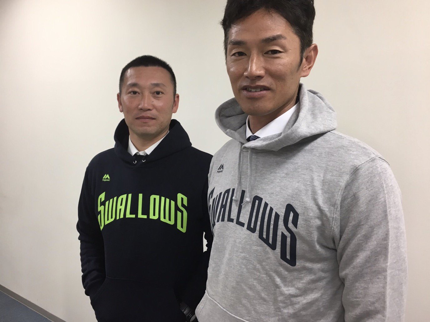東京ヤクルトスワローズパーカー4XLオーセンティック プロコレ 東京ヤクルトスワローズパーカー4XLオーセンティック プロコレ