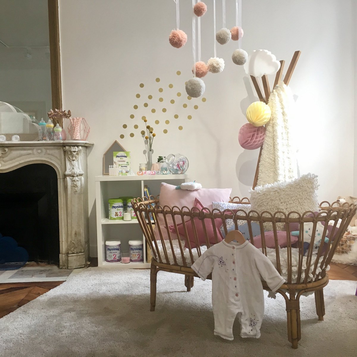 lucetlea's tweet photo. Découverte des nouveautés #lucetlea aux #jpolabogilbert pour la presse et influenceurs ! #LaboGilbert #babyproducts #biberons #sucettes https://t.co/bLJQLv7XfB