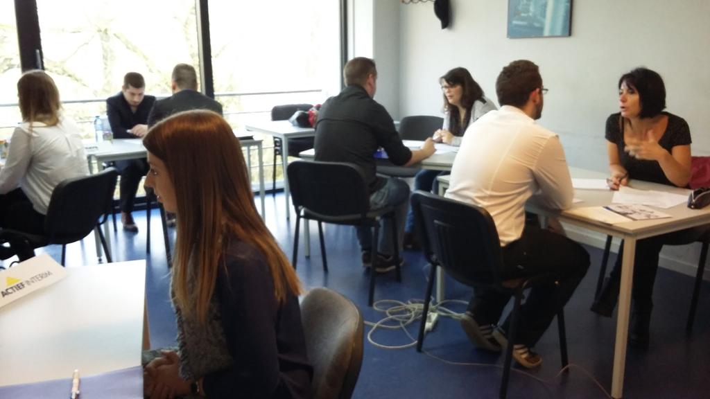 valerieiacobuc1's tweet photo. FFI organise une rencontre entre les recruteurs "life sciences" et  techniciens de laboratoire au Cefochim @VFUFFI https://t.co/xnEuKDUhic