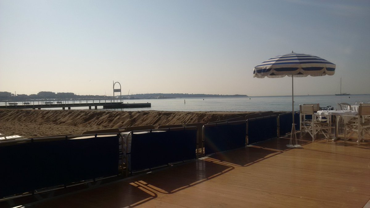 astrid_stanley's tweet photo. Busy breakfast and beautiful view here #mipim2017  with the lovely @WalkersGlobal @HowardKennedy_ @SamHookHK https://t.co/oztUIp2xzv