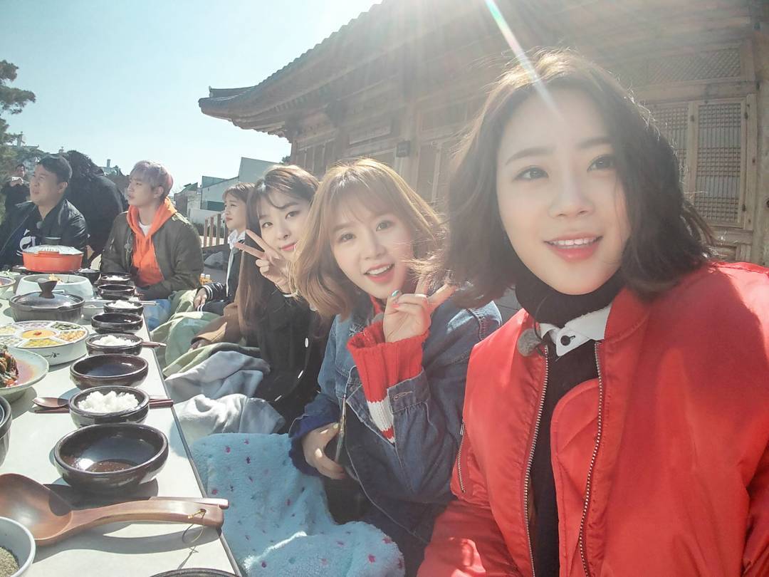REDVELVET_TH's tweet photo. [SNS] 170314 Youngji Instagram Update with #Seulgi
https://t.co/hYWqV4zX8J https://t.co/3aGHoAlpaI