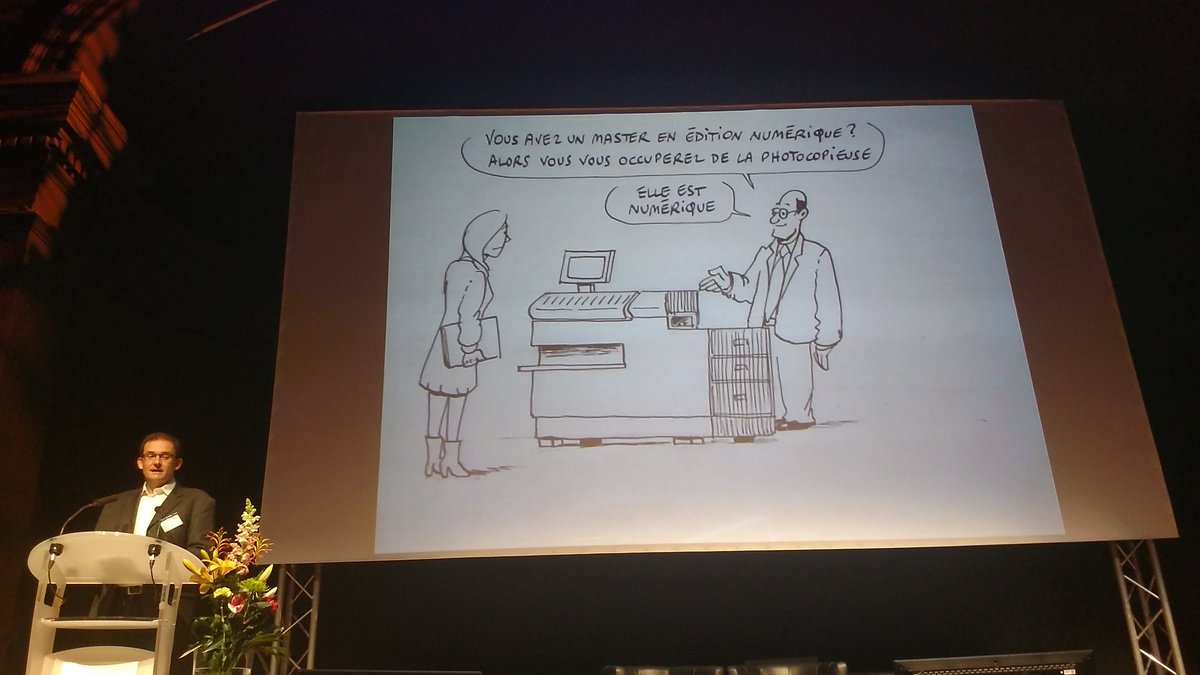 InterElles's tweet photo. A l intelligence collective on peut opposer la bêtise organisationnelle ! Une phrase choc des témoins de l atelier #interL17 https://t.co/NaA56kxUft