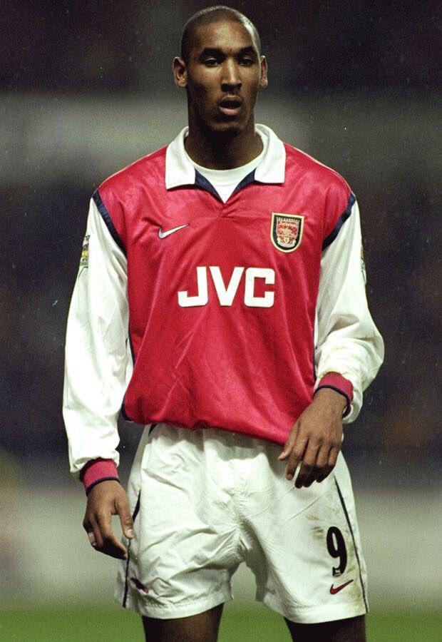 booska_p's tweet photo. Joyeux anniversaire Monsieur Nicolas Anelka ! 👊🎂 #anelka https://t.co/BFHrc84Bzg