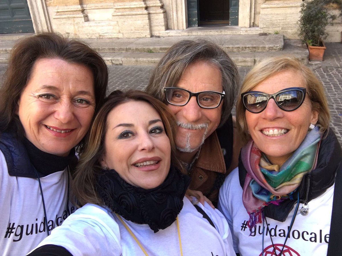 paolamiliterno's tweet photo. @GuidediRoma @PaoloGentiloni @MiBACT abbiamo il diritto al riordino della professione! #guidalocale #localguidepride https://t.co/rzjp4jVFjc