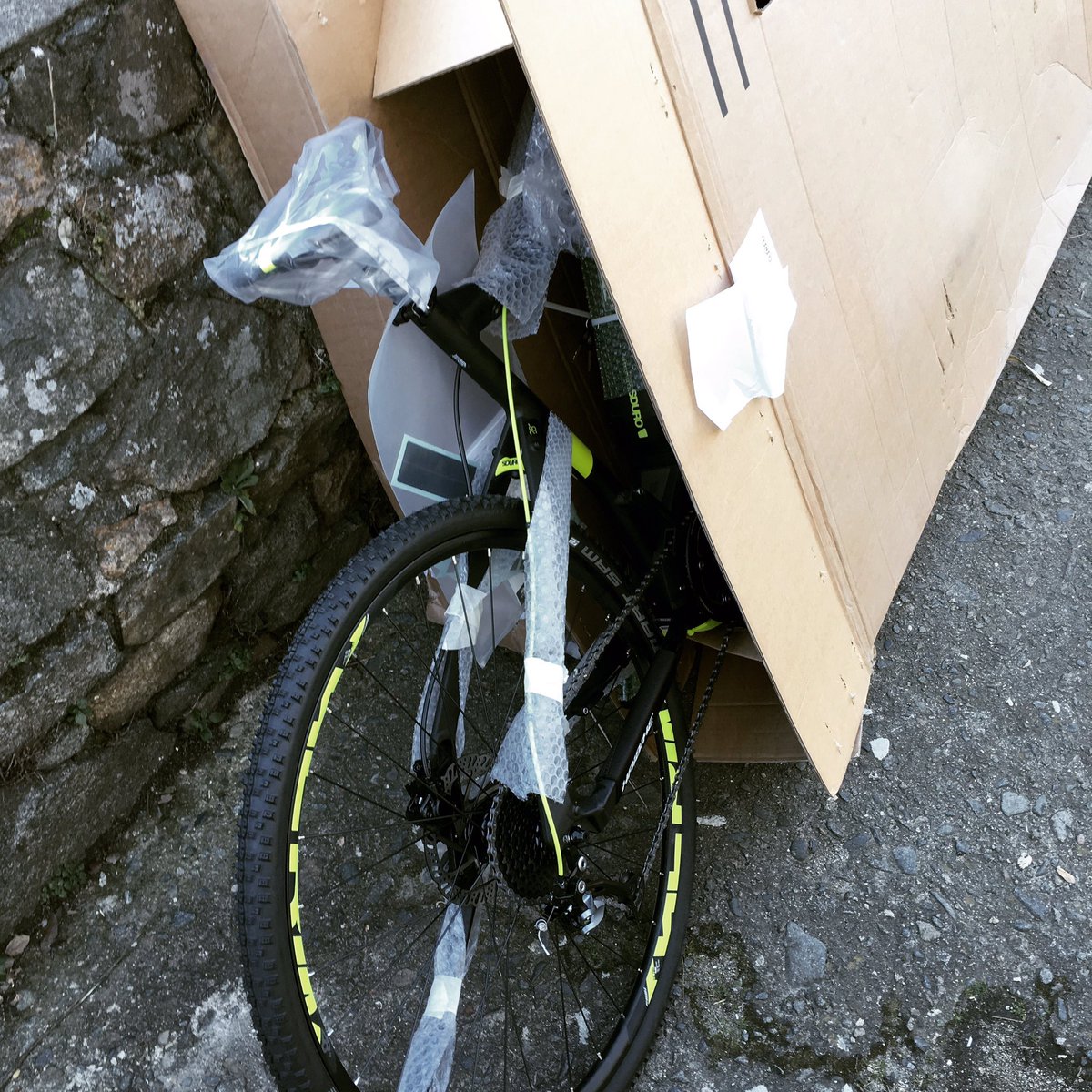 cycleworld guernsey tweet media