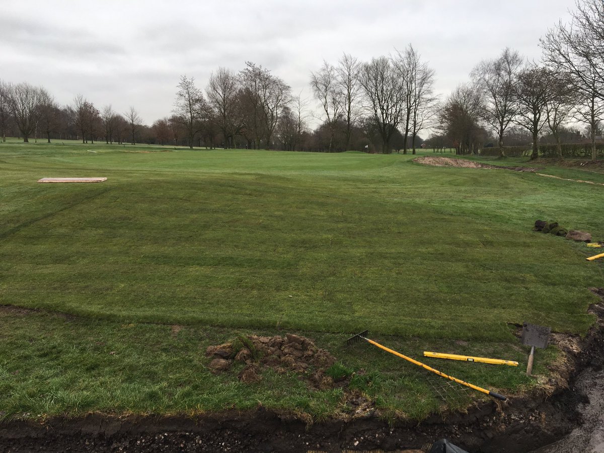 HindleyHGC's tweet photo. And suddenly it was green, turf going down a charm, remainder of flags in short side of ditch side wall being built. #thingsaregoinggood https://t.co/JEjuWQ8fTF