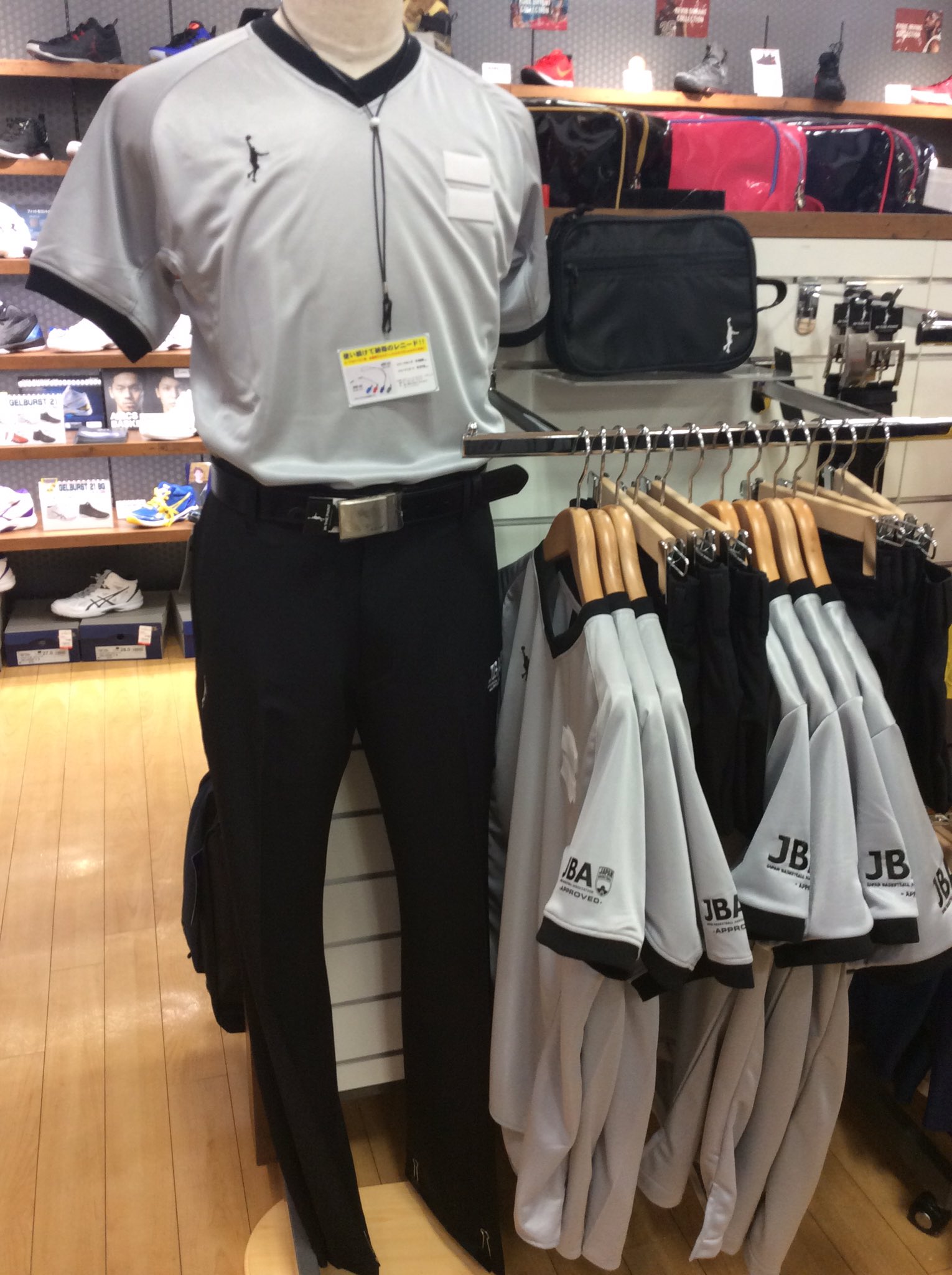 Hoophouse コイケスポーツバスケット In The Paintのレフリーアイテムが再入荷しました バスケ インザペイント レフリー レフリーシャツ レフリーパンツ スラックス レフリーポーチ レフリーベルト T Co Rhj2i1c3vt Twitter
