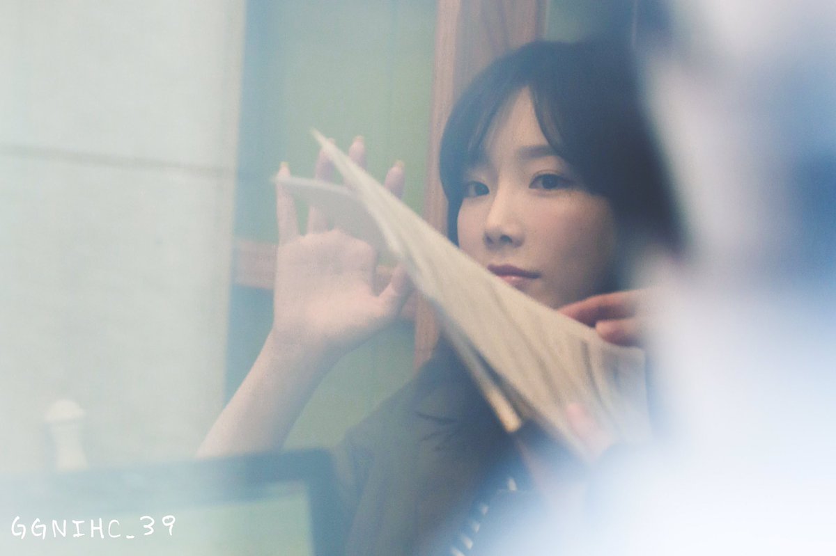 [PIC][14-03-2017]TaeYeon trở thành khách mời trên "KBS CoolFM Park Jiyoon's Gayo Plaza Radio" + Ghi hình cho chương trình "KBS Yoo Hee Yeol Sketchbook" vào hôm nay - Page 3 C63v32hU8AA-ovB