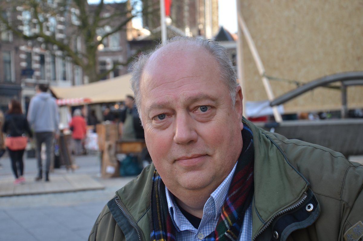 feelgoodbv's tweet photo. 1 v/d 5 portretten van #24minutenmet tijdens #uitgesprokenutrecht @CultureleZondag. De overige 4: https://t.co/8JxiMbx03i https://t.co/WG361fYenl