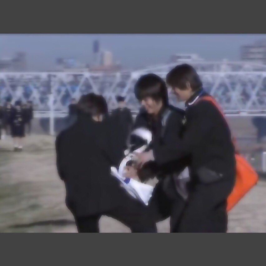 Kidswar 3b 浮上率 第6シリーズの3人組 今井儀 Amp 信太宏文 Amp 長澤一寿 がほんと好きだわ とりあえず儀のボケがかっこかわい過ぎて ボケてるつもりは無さそう それで信太と一寿がツッコむ 最高トリオだ 金八先生 第6