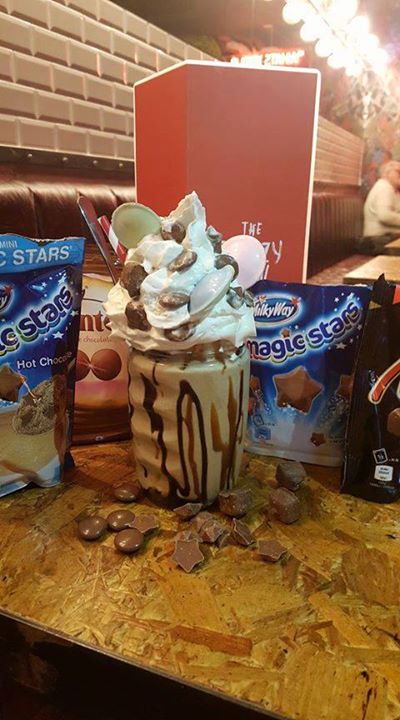 Space odyssey: ice cream, choc &amp; toffee sauce, magic stars, galaxy, mars bars, and milky ways! + whipped cream &amp; space dust! ⭐  💫  #stirling
