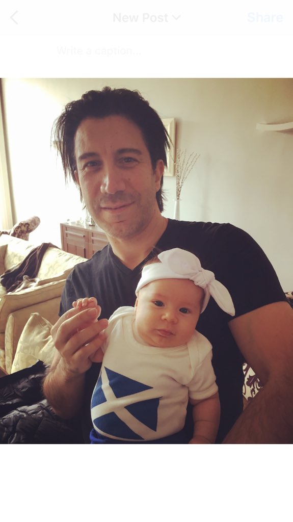 Thank u uncle <a href="/martin_compston/">martin compston</a> &amp; auntie <a href="/TiannaChanel/">Tianna Flynn</a>! <a href="/MisTrinityGrace/">Trinity Capaldi</a> loves her top!  #scotland forever #indyref2 #ScotRef #tartanarmy