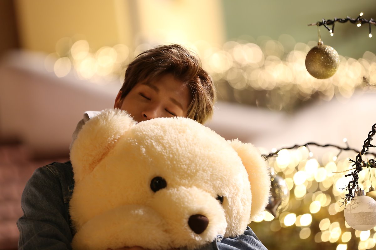 astropiccs's tweet photo. Happy birthday to our wonderful leader💖 #HappyJINJINDay @offclASTRO https://t.co/TnZIDGYYth