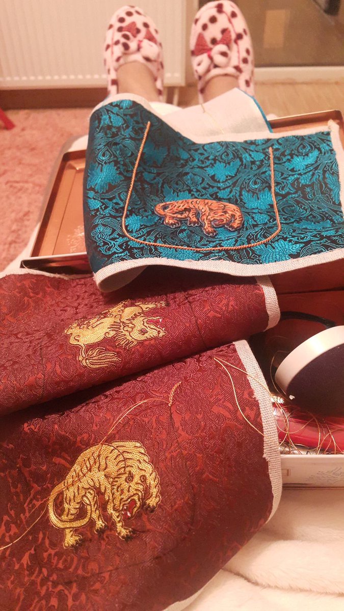 Хөөрөгний даалин (@bmoonoo) on Twitter photo 