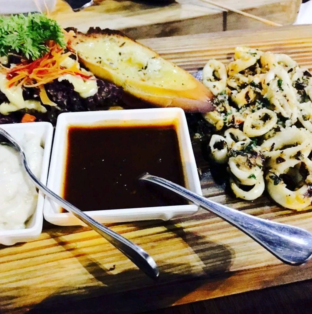 Barrels_n_Bones's tweet photo. Now that is what we call good looking food ๐ #BarrelsNBones #Panaji #Goa #Steakhouse https://t.co/PCmYGxL8cs