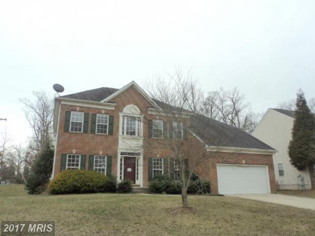 decelliott's tweet image. It's deals like this that hardly ever stay on the market! #beautifulhome #homesweethome  cpix.me/l/18963480