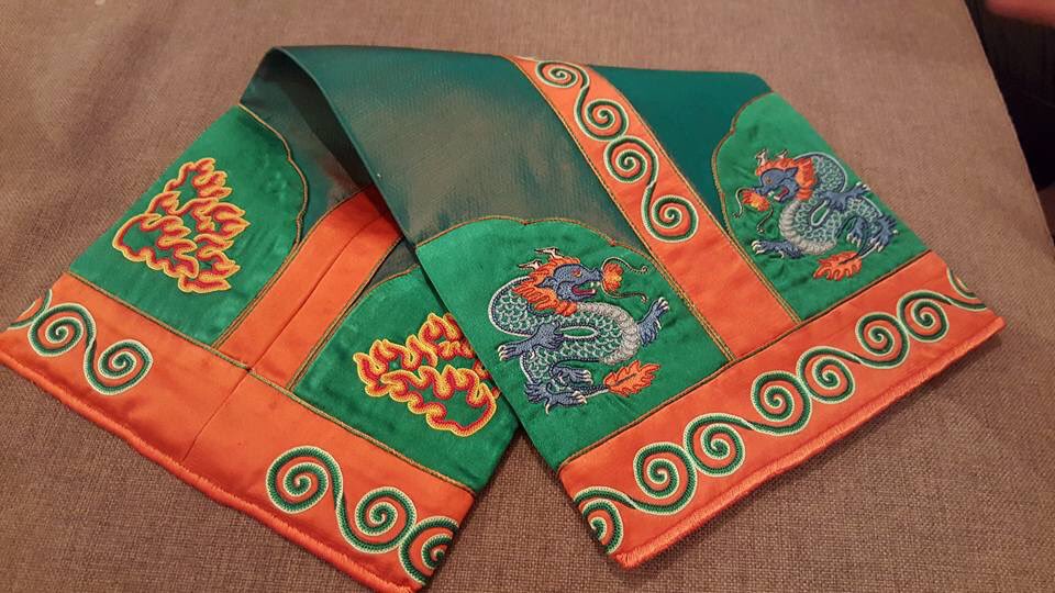 Хөөрөгний даалин (@bmoonoo) on Twitter photo 