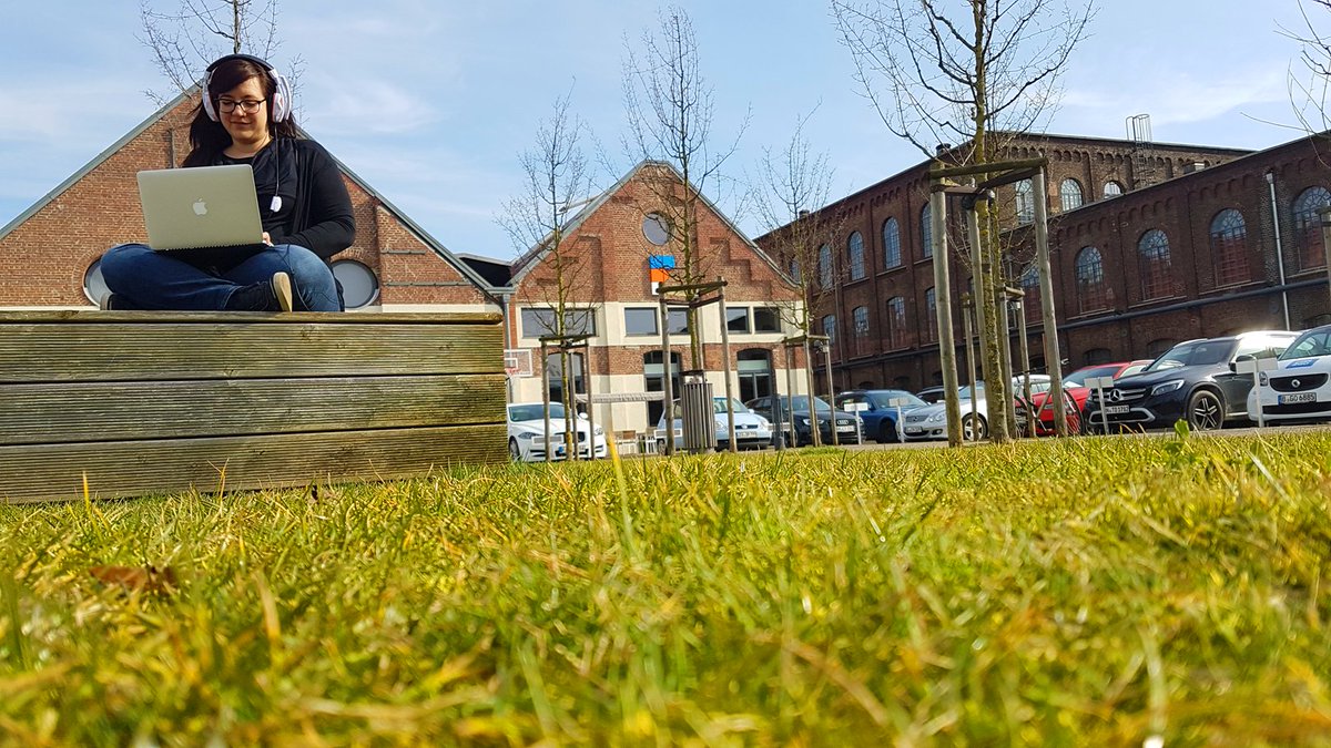 famobi_com's tweet photo. Outdoor-Office has officially started at Famobi 
#cologne #germany #famobi #html5games #webglgames #mobilegames #apps #outdooroffice https://t.co/nhDqlF93cI