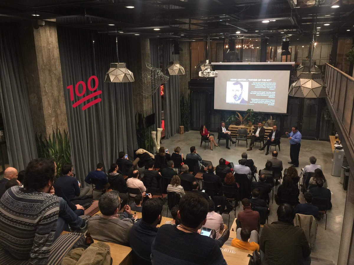 istanbulangels's tweet photo. #IoT Meetup Ardıç tech. ve @gulsumciraci moderatörlüğünde başladı #futureofcontent https://t.co/9pLyA3hx7P