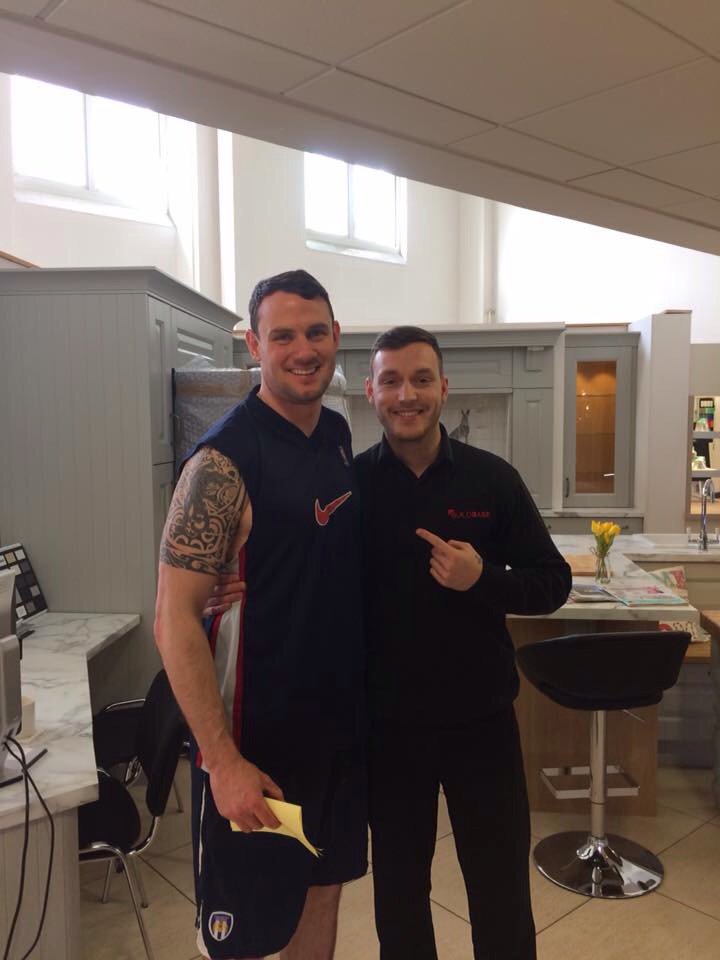 BuildbaseL's tweet photo. @LincolnCity_FC Lee Beavers visiting our showroom today UTI #FATrophy @BuildbaseUK @MBBB2015 @HirebaseLincoln https://t.co/7sW7iDHOns