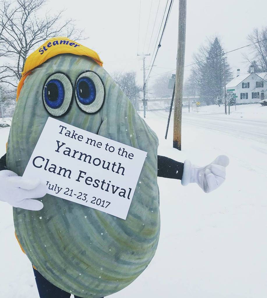 STELLAAA!! Clam I hitch a ride with you?! #yarmouthclamfestival #blizzard