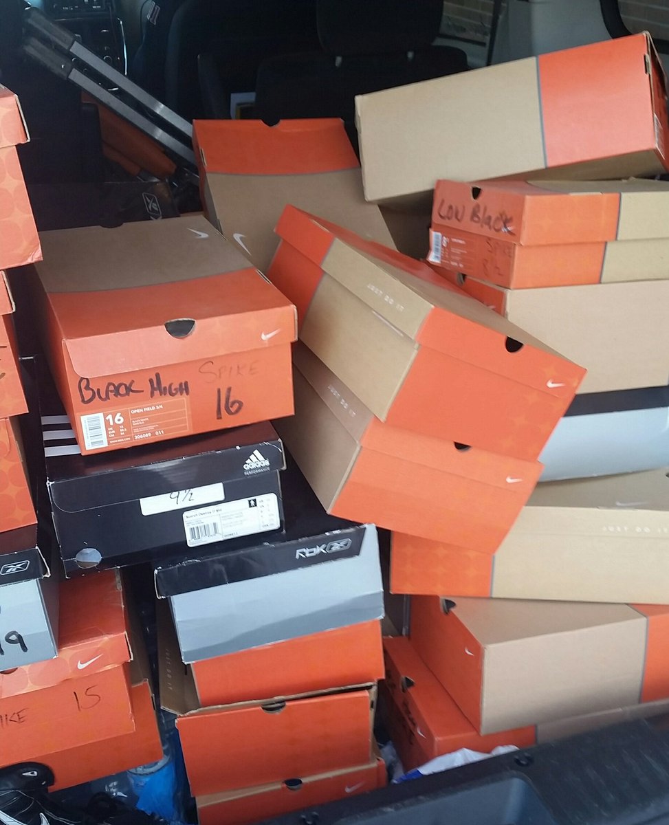 katguenette's tweet photo. Gearing up for @WFFA14 camp and cleat drive ๐๐๐. Thanks @UWLancerFB for the support. #WFFA #cleatsforkids https://t.co/vSadcvIm5r