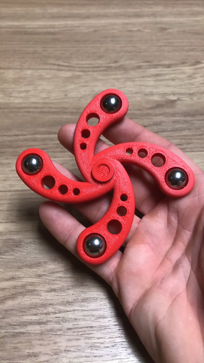 Newman13f's tweet photo. A twist spinner I drew up as a prototype. #fidget #fidgetspinner #fidgettoy #handspinner #spinner https://t.co/eC2psGx231