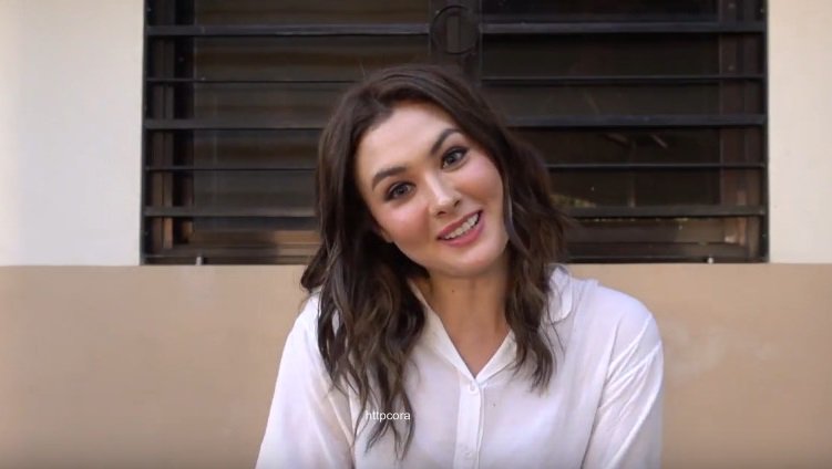 voguecora's tweet photo. "we all know i don't normally look like this.." Cora referring to how her life is having a big change because of the reality show (PBB) 💗 https://t.co/Fbp2DDK40Y