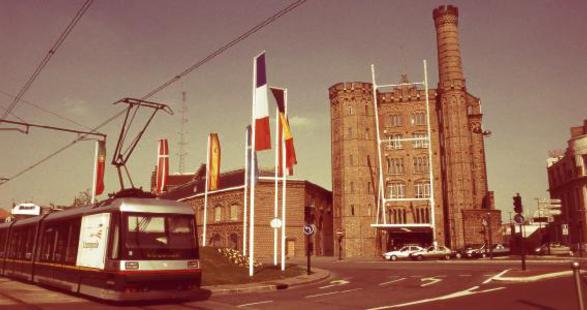 DigDarwin's tweet photo. #Roubaix : une #SmartCity en herbe ? https://t.co/HlLJtnysWA https://t.co/bcAcAwzerl