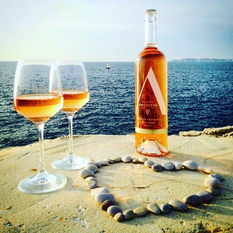 hattersleywines's tweet photo. St Tropez's best kept secret! 2016 Mult iaward Angelvin Rose is simply stunning. Why wait 4 the sun 4 a Rose moment https://t.co/j5cAj7I1q5 https://t.co/sxHjo2SNah