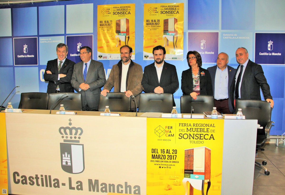 eurocajarural's tweet photo. @cajaruralCLM patrocina la 24 edición de #Fermacam2017 #Sonseca #Toledo @MUEBLEDESONSECA @VictorCRCLM https://t.co/Rsm42KsenS https://t.co/7pBc3JktQw