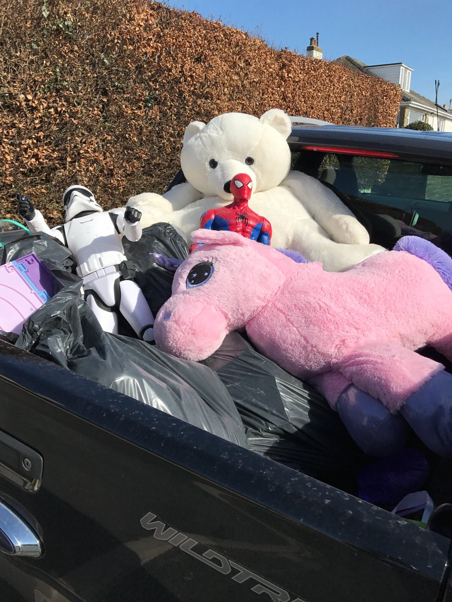 Tyson_Fury's tweet photo. Off the children's Hospital with many gifts, bag &amp; bags of toys, https://t.co/zGVEdou2DG