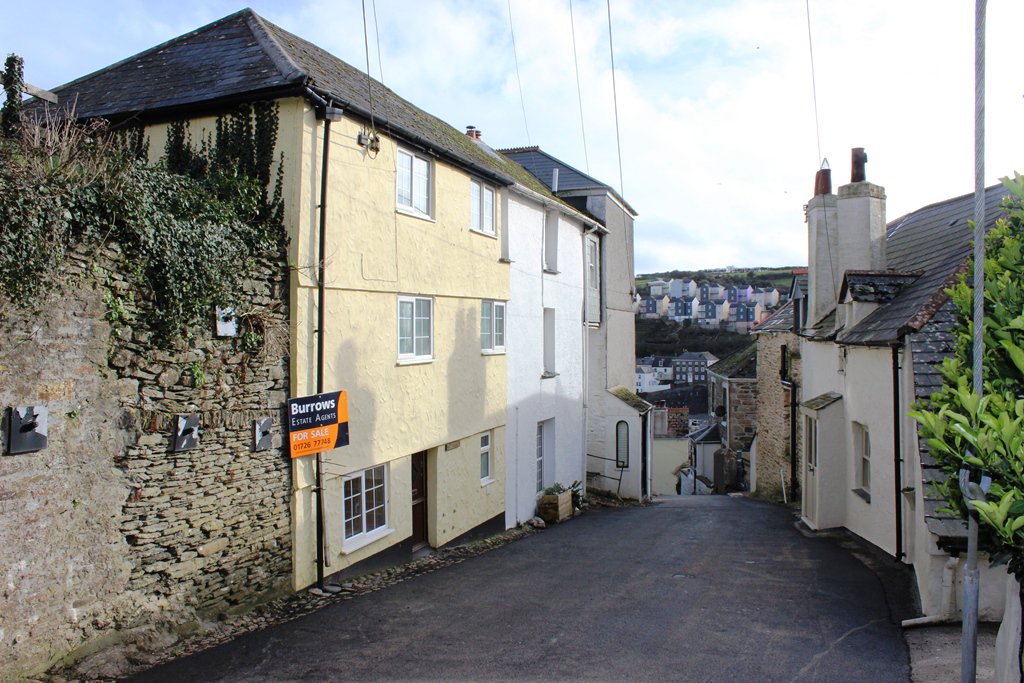 burrowsagents's tweet photo. New #Burrows #Blog post - #Mevagissey's Cobblestones (https://t.co/gFz2qCHMS5 ) #Cornwall #Property #burrowsestateagents https://t.co/eHAM0kZvov