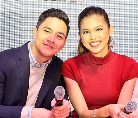 melanie27_g's tweet image. Your smile conquers my heart. #DTBYMahalNaNgaBa