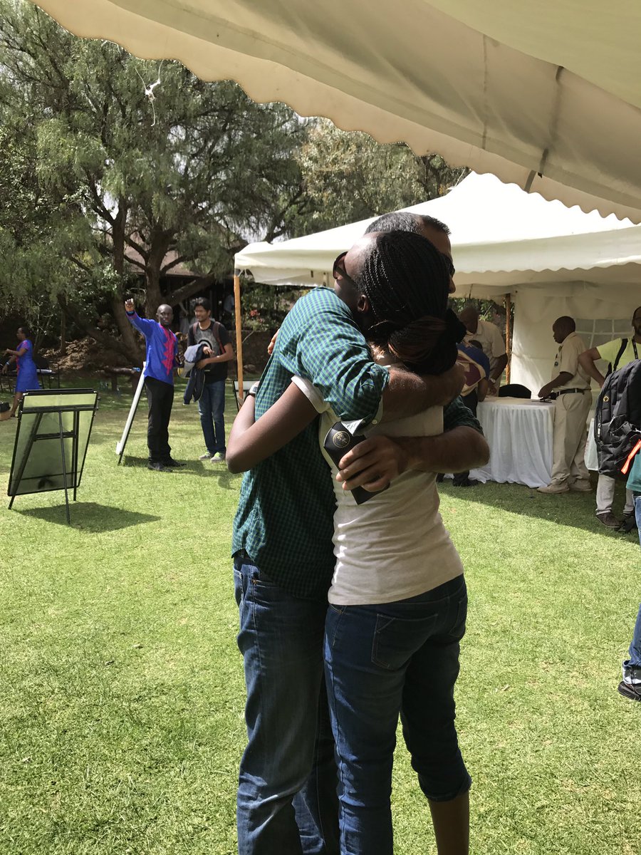 Lots of happy Fellows arriving at #AcumenGG17!