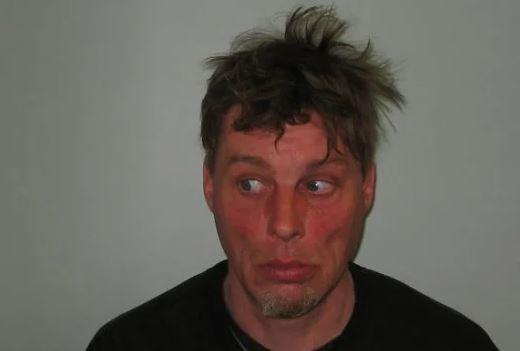 Police still looking for man who went missing from Tolworth mental health unit surreycomet.co.uk/news/15154774.…