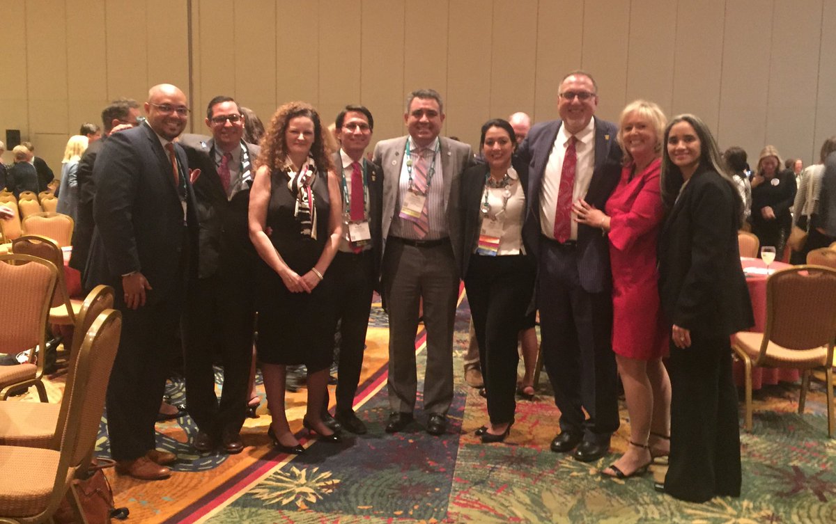 DLendof's tweet image. Such an honor to know this outstanding group H.Ed professionals Congrats @LamasVPSA @FrankDSanchez #NASPA17 #LKC #community @tweetinglavoz