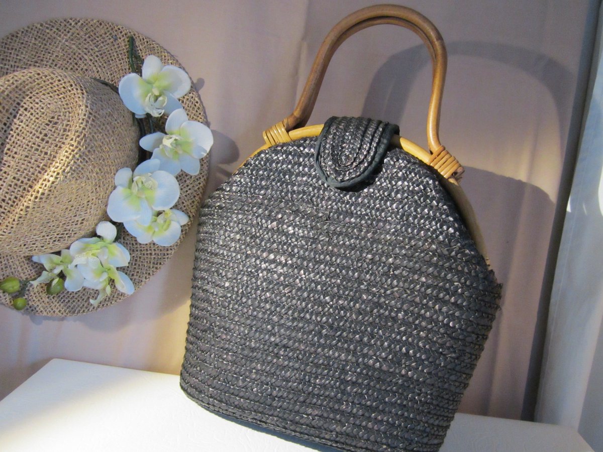 Always Handbags On Twitter Fabulous Vintage Straw Bag 3 00 Straw Bamboo Handles Quirky Handbags Ebay Freepost S T Co Uafkbvtghk Gz566h4c9c