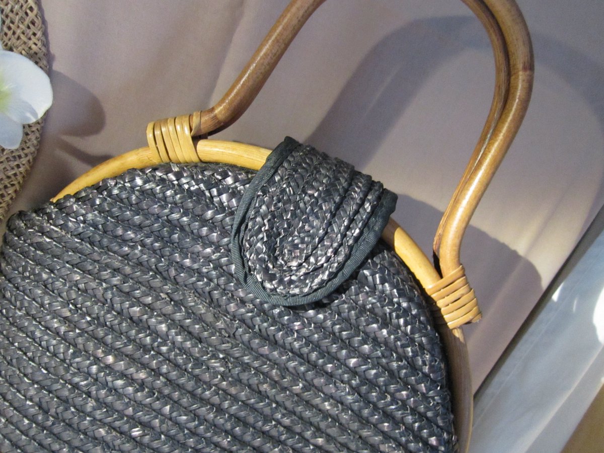 Always Handbags On Twitter Fabulous Vintage Straw Bag 3 00 5 34 Am 14 Mar 2017