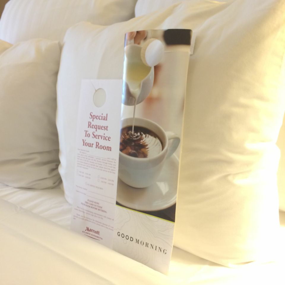 MarriottAlpha's tweet photo. Sleep in and let us bring breakfast to you. #RoomService #GoodMorning https://t.co/cl9U4qEUuT